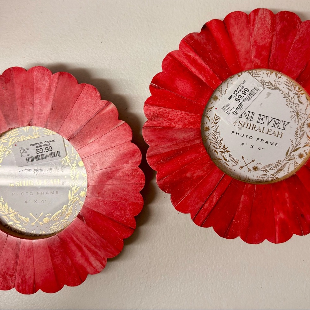 Shiraleah Vibrant Red Floral Photo Frames